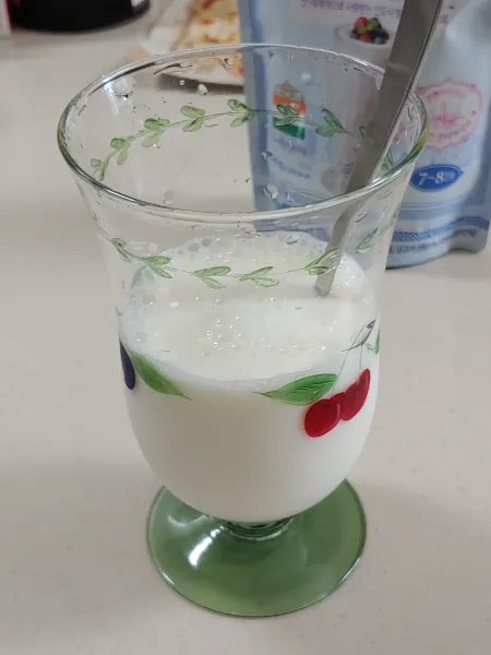 티아시아-요거트라씨-파우더-한잔