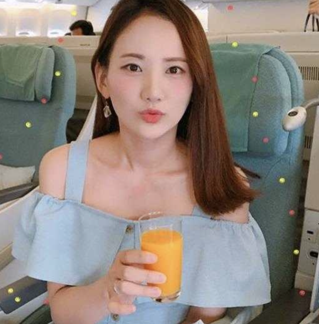 김지원 셀카 미모