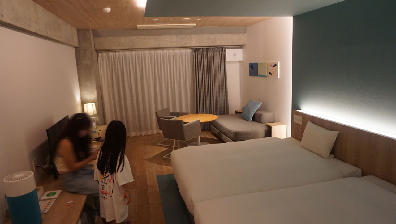 BEB5 오키나와 세라자키의 방 풍경이다.