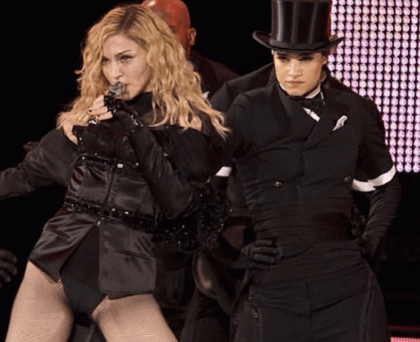 레벨문 코라 소피아 부텔라 프로필 몸매 액션