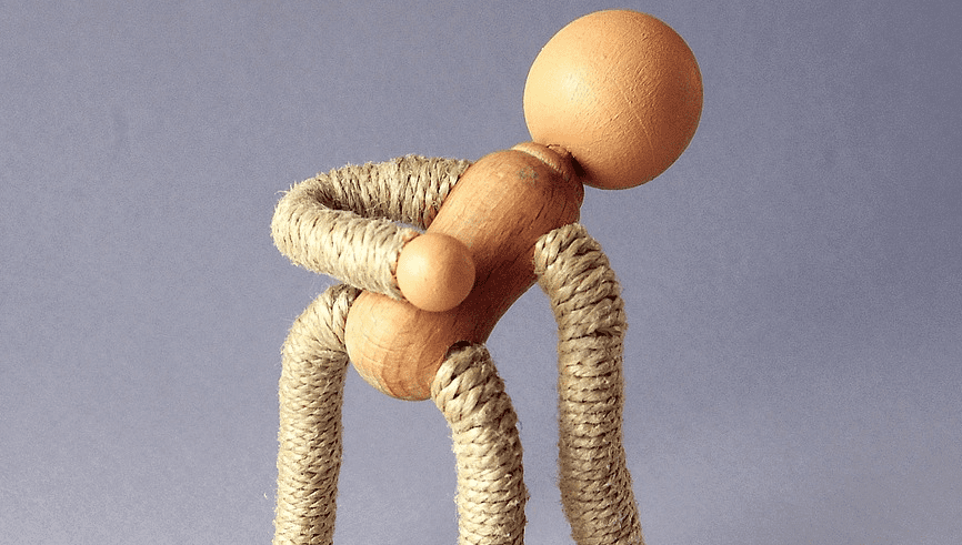 허리가 아픈 사람들의 사진 - 8