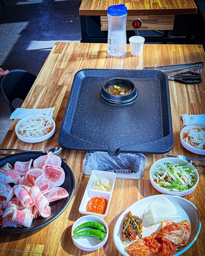 김포 마산동 맛집 추천 생방송투데이 단돈 3,900원 국내산 한돈 냉삼 대패 삼겹살 오늘방송 맛있고 싸다고