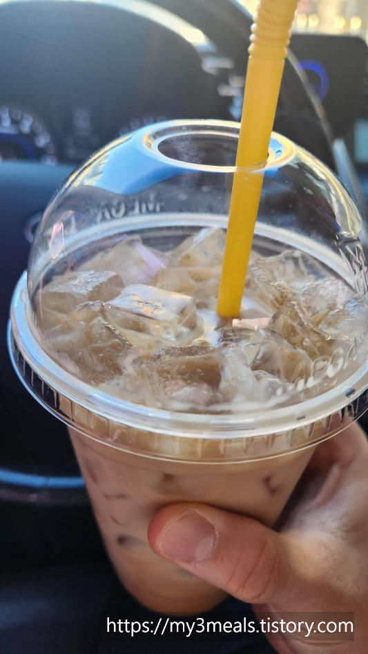 피넛카페라떼 후기