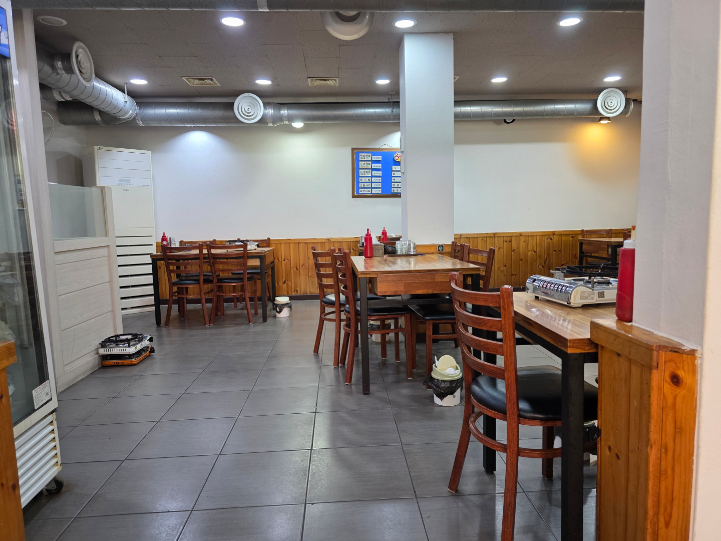 삼양웰빙순대 식당 내부의 모습을 보여주는 이미지