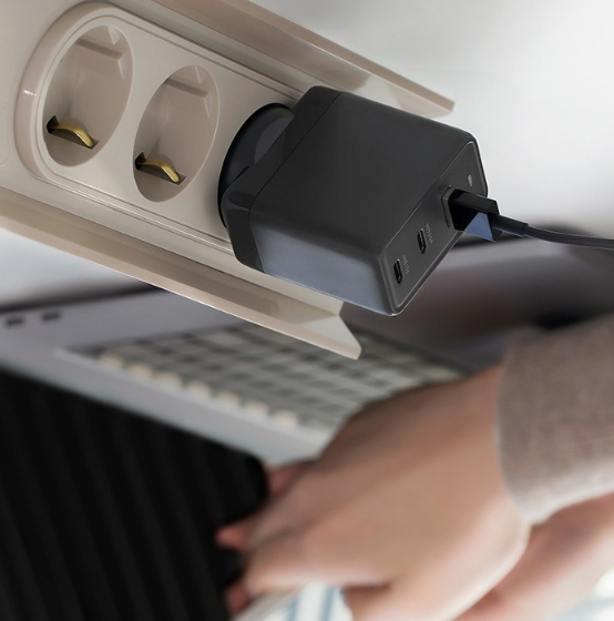 신지모루 O PD GaN 65W 접지 3포트 초고속 충전기 이야기