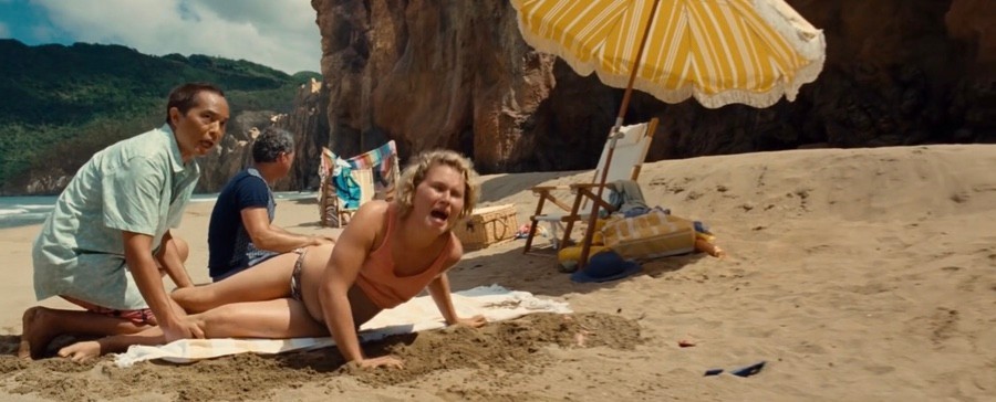 임신한 여성이 울고 있는 모습