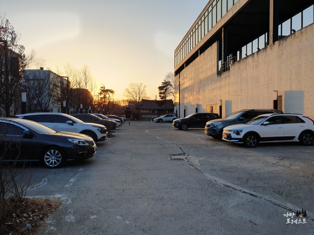 나인블럭 출판도시점 주차장