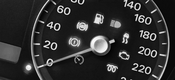 자동차 계기판 모습