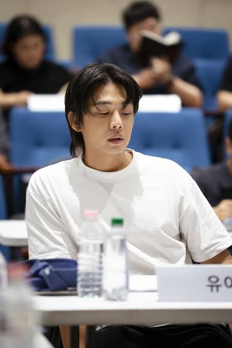 유아인 관련 이미지