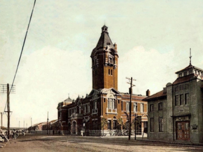 부산의 근대식 건물 부산부두세관 본관