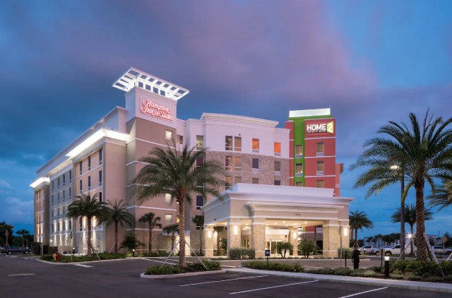 크루즈여행을 위한 포트 커내버럴 근처 중급 호텔추천 햄튼 인 &amp; 스위트 케이프 커내버럴 크루즈 포트