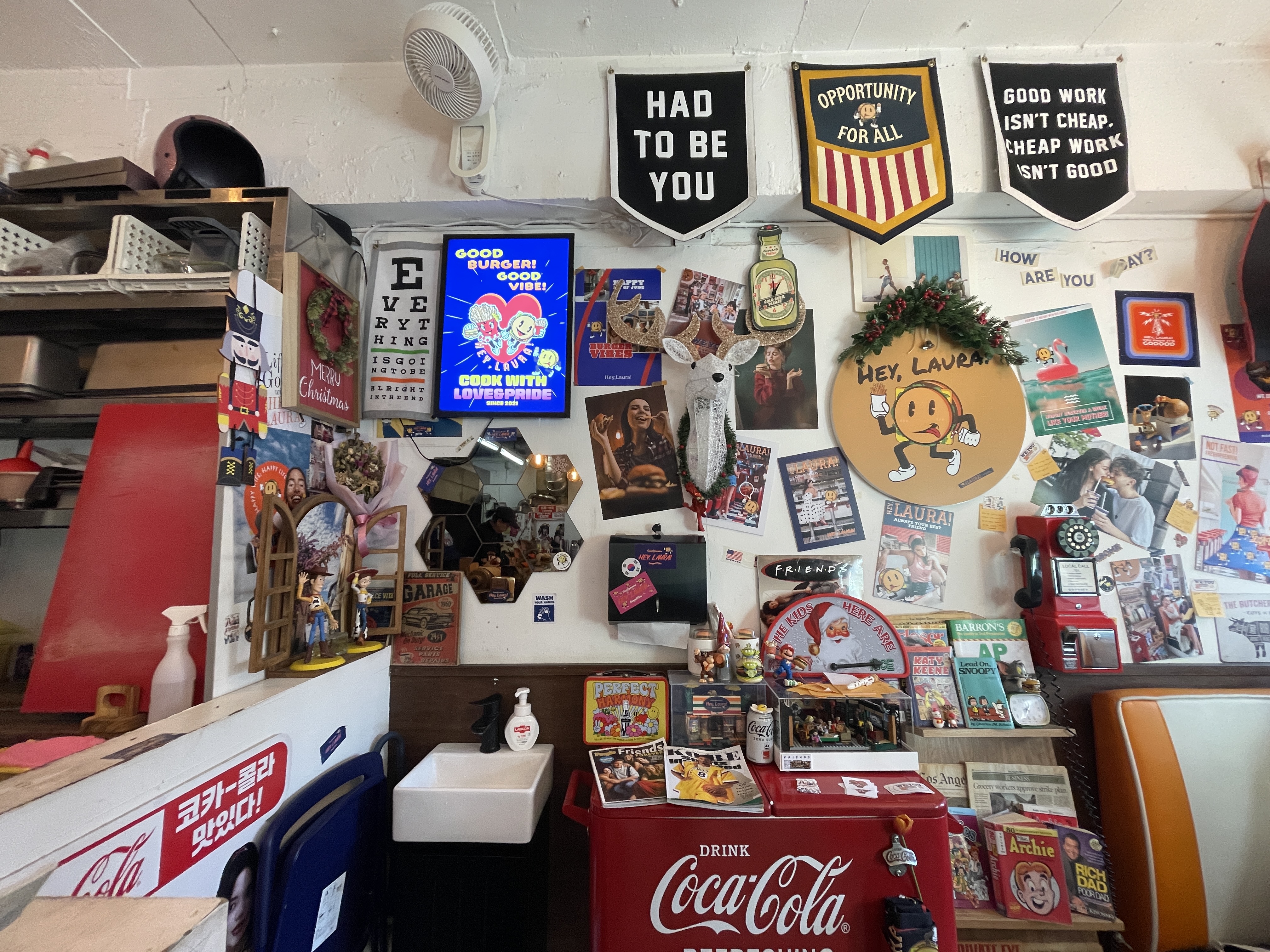 헤이로라 내부 인테리어