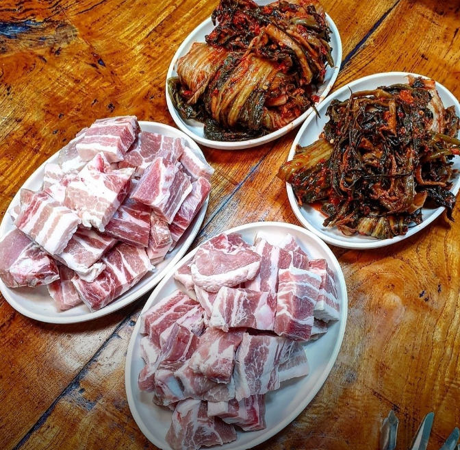 묵은지와-삼겹살