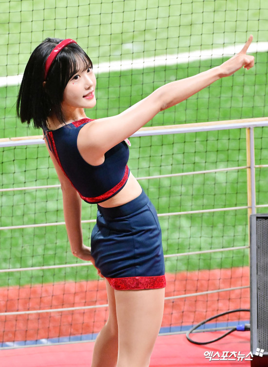 최홍라 치어리더 롯데 시즌 동작