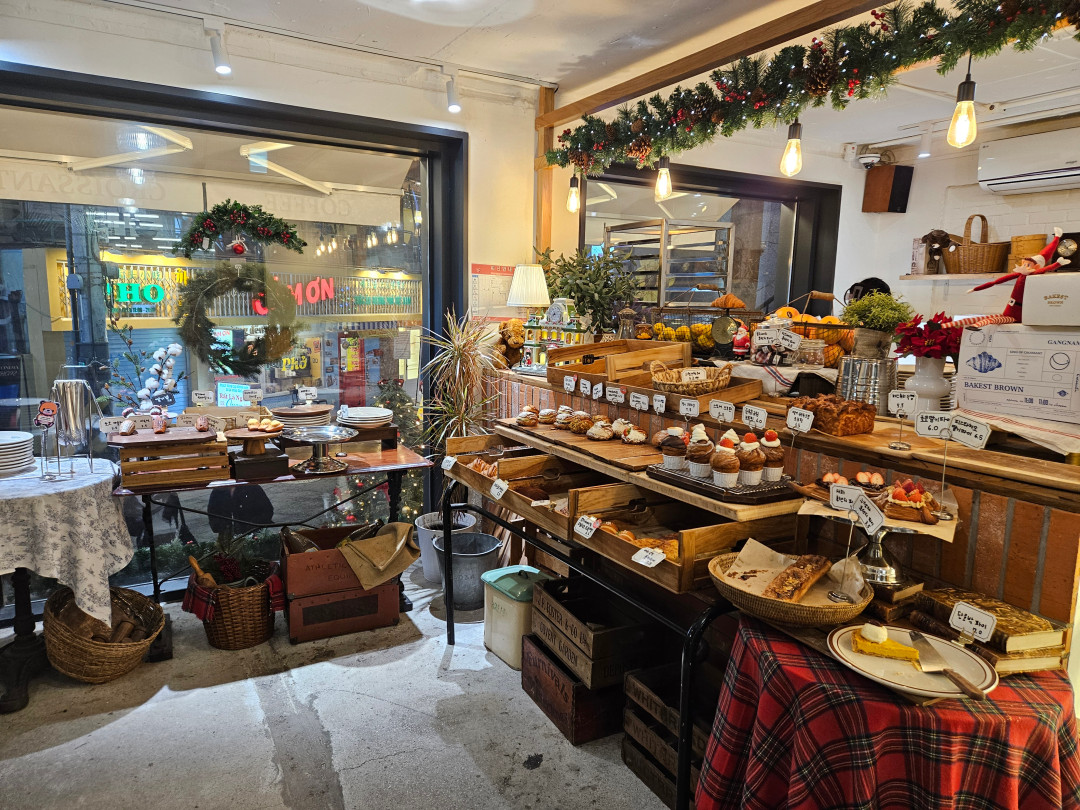 베이커스트 브라운 내부