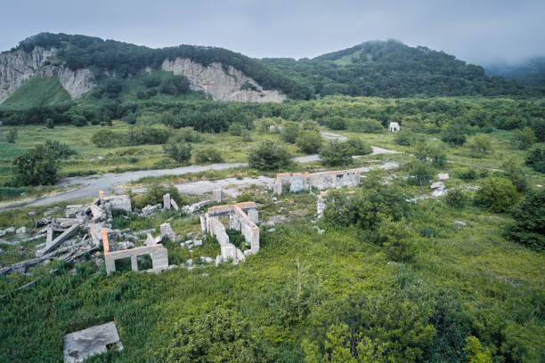 예술가의 눈으로 본 폐허: 전시 공간으로 재탄생하다