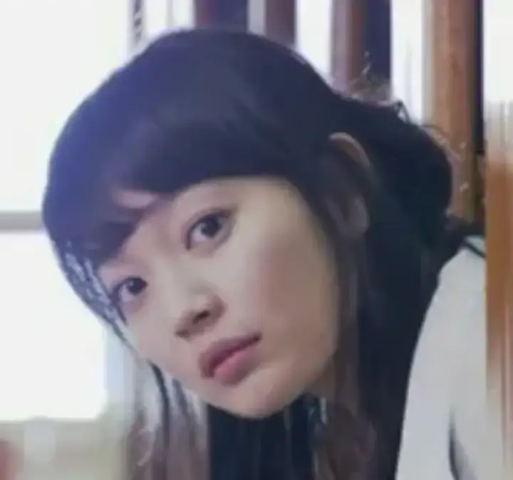 배우-신민아-사진