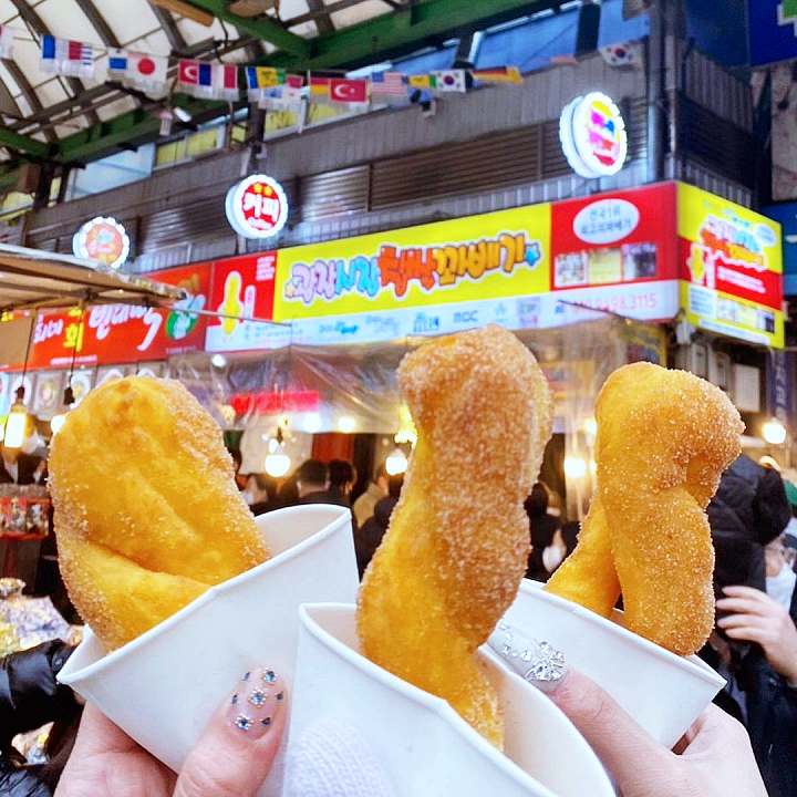 생방송오늘저녁 종로 광장시장 쫄깃쫄깃한 반죽과 시나몬 설탕과의 케미 꽈배기 맛집 추천