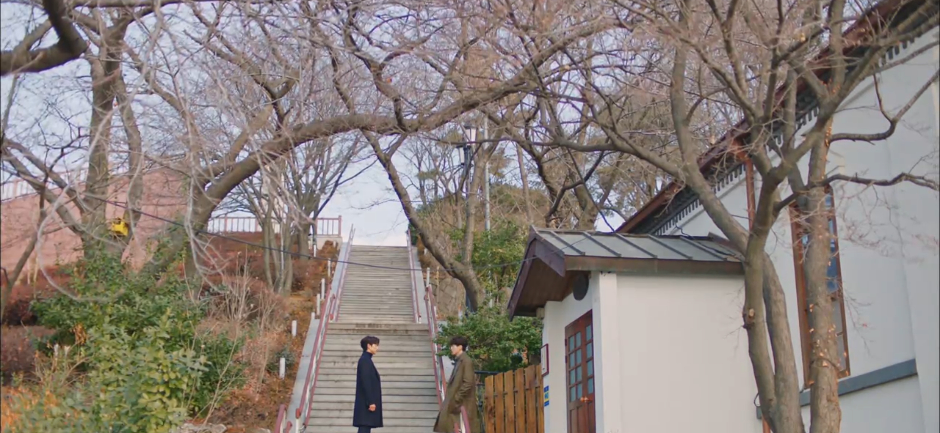 제물포 구락부 계단 장면