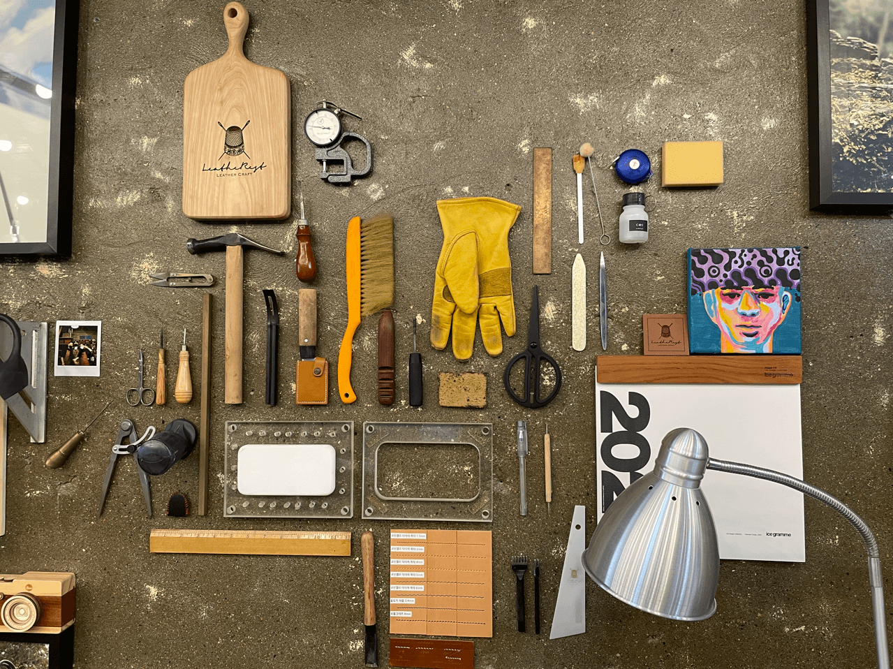 가죽공방 레더레스트