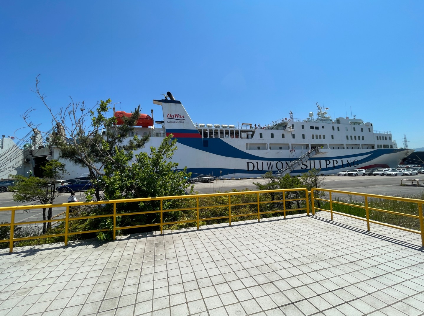 두원상선 크루즈 여객선 외부 모습