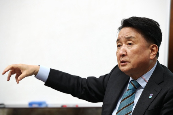 김영환 충북지사 당선