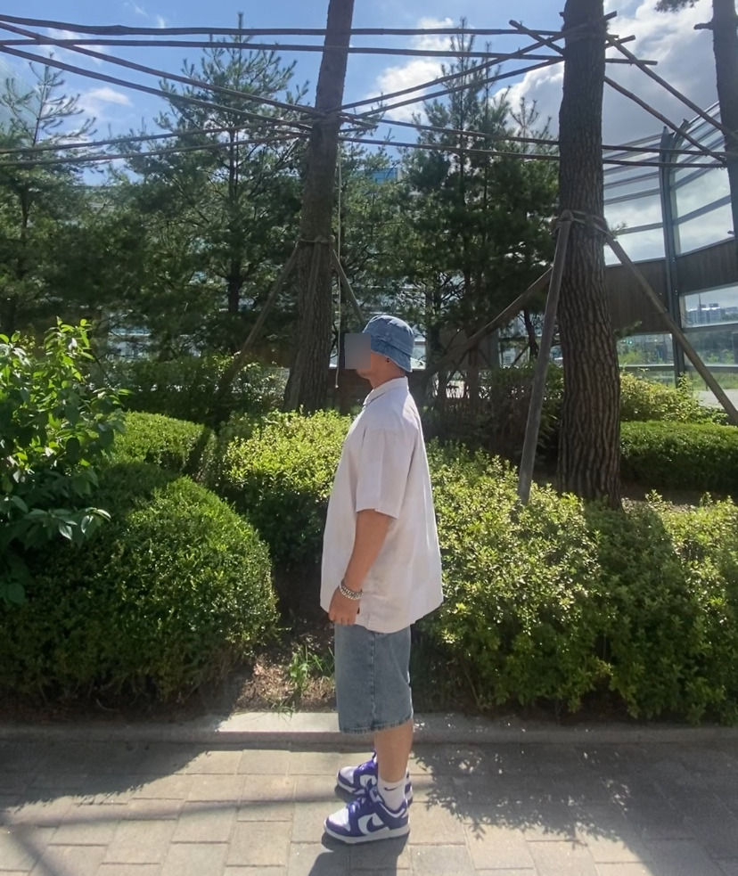 데일리룩('26. 7. 27.)루오에스펙 빈티지 버킷햇 벙거지, 반스 케슬러 체커보드 우븐 반소매셔츠, 디미트리블랙 버뮤다 데님팬츠, 나이키양말, 나이키 덩크 로우 레트로 콩코드