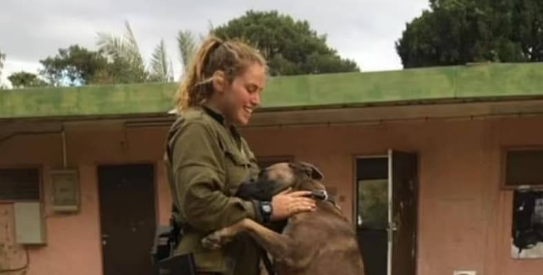 25세 이스라엘&nbsp;여성, 하마스 전사 20여명 사살 주도 VIDEO: Israeli woman Inbar Lieberman, 25, is hailed a hero for saving kibbutz Nir Am from invading Hamas