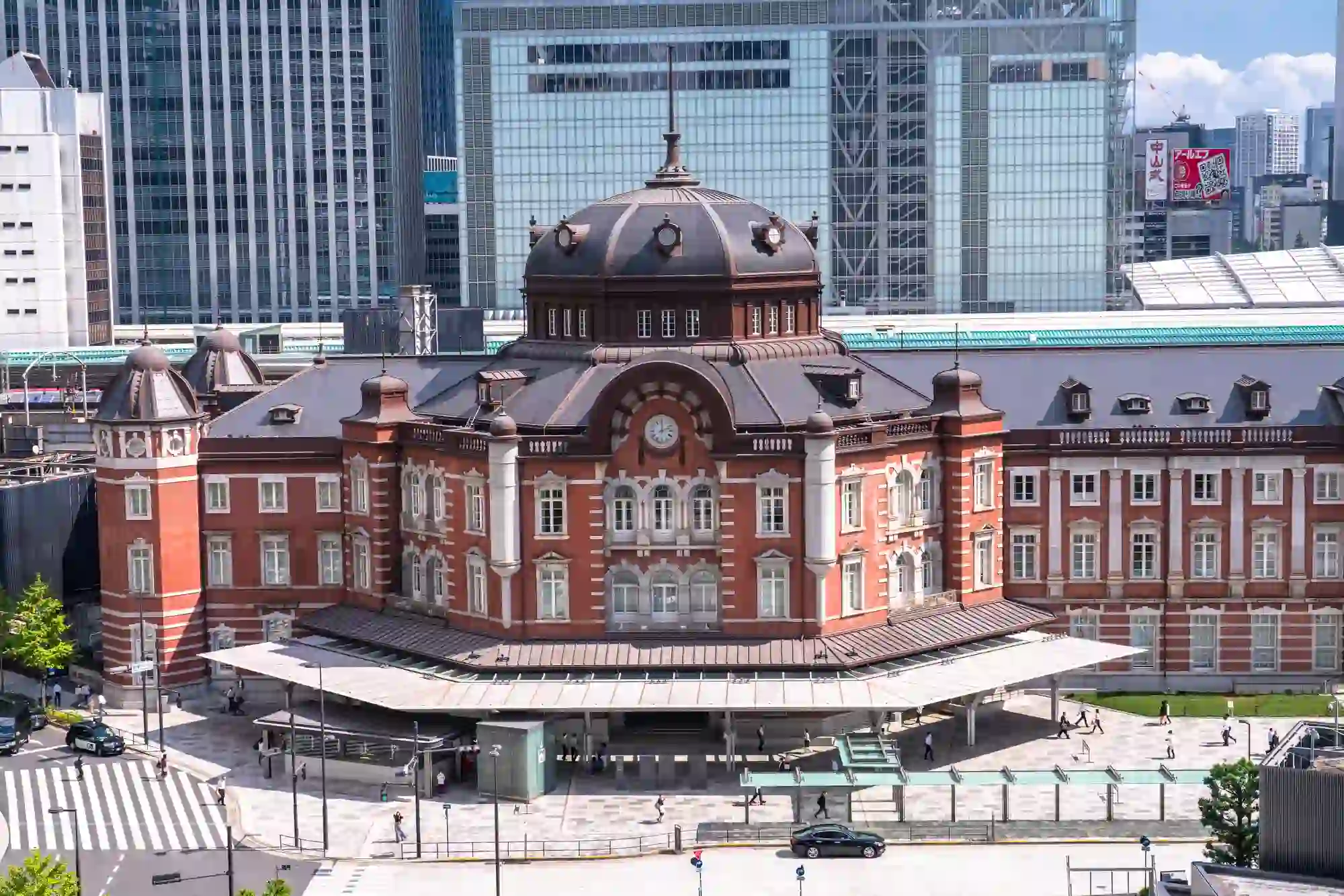 도쿄역에는 인기 있는 기념품이 가득하다!