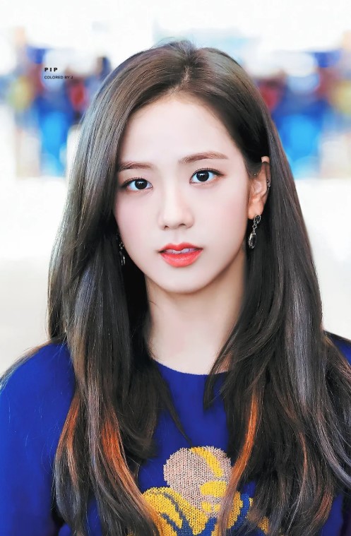 지수 사복 패션 모음 – 사랑스러움의 교과서