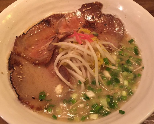 신촌 정통 라멘 '가마마루이라멘'