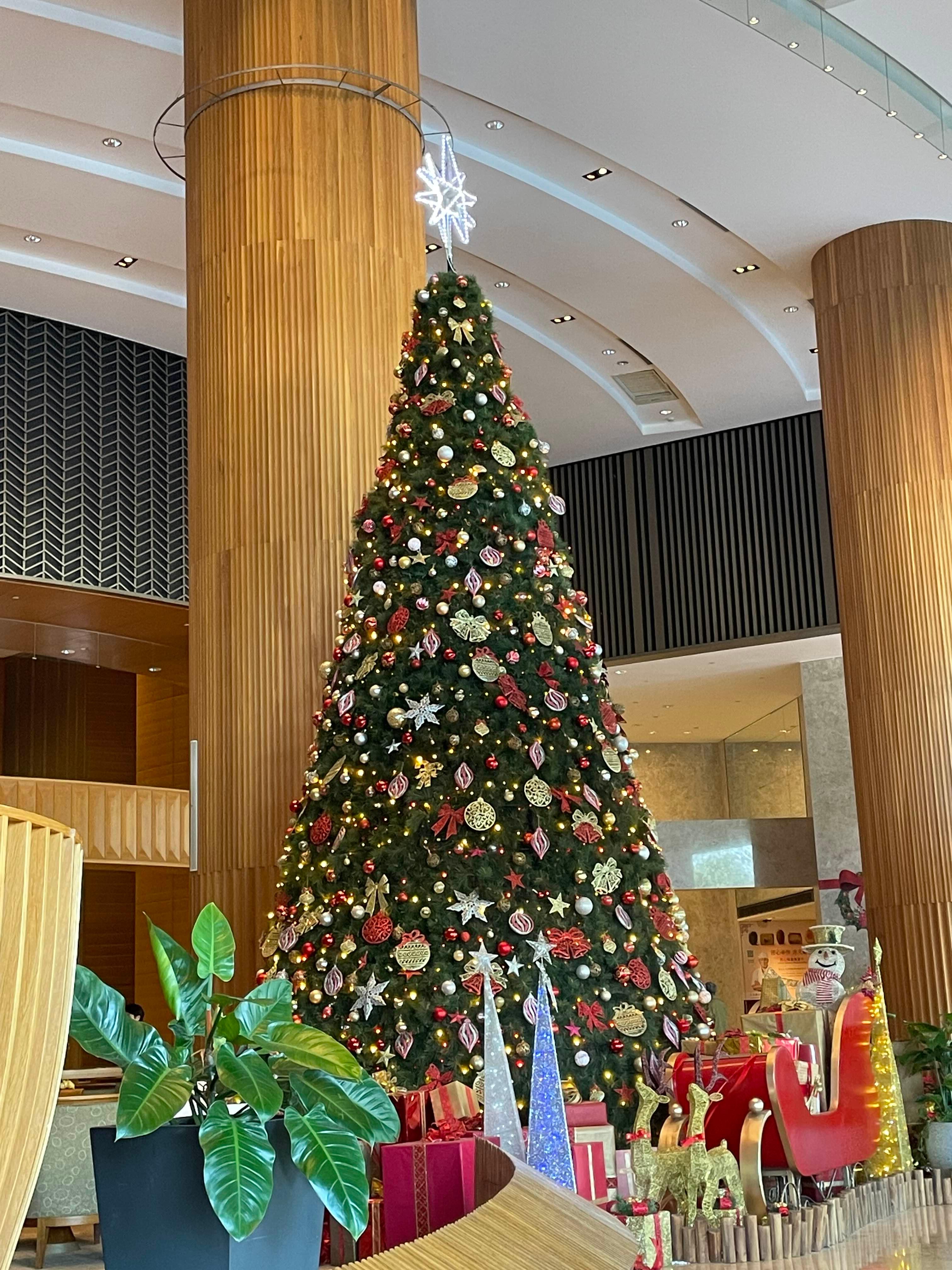 타이난 샹그릴라 파이스턴 호텔 로비사진