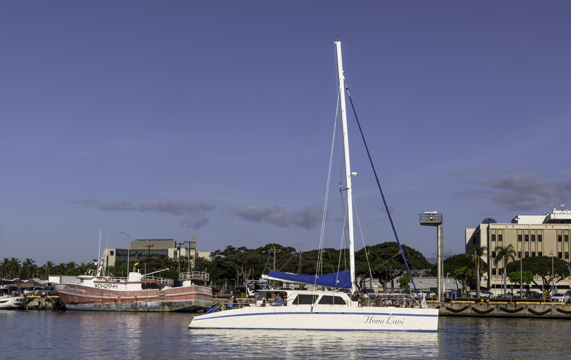 케왈로 베이슨 Kewalo Basin 선착장