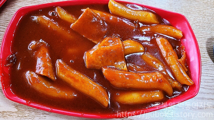 와글이와뽀글이-떡볶이