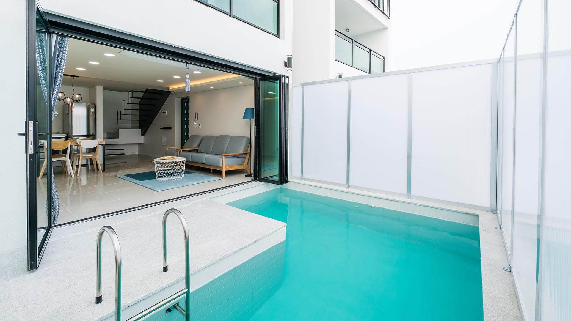 바담 풀빌라 펜션