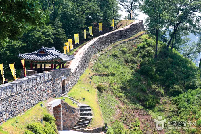 공산성 성곽