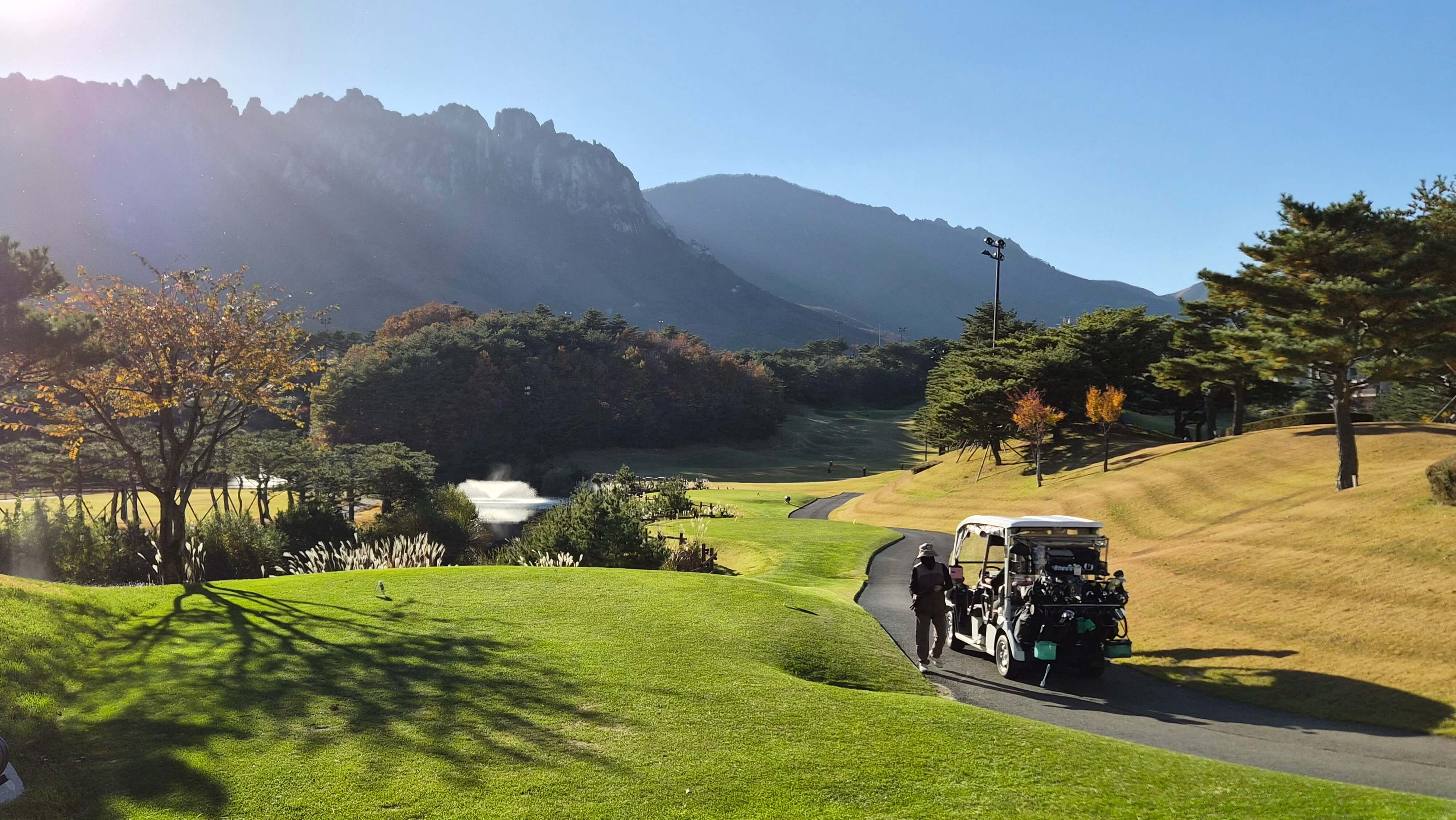 골프장 경험담 소노펠리체cc델피노 설악산 울산바위와 탁 뜨인 동해 바다 소나무가 멋진곳