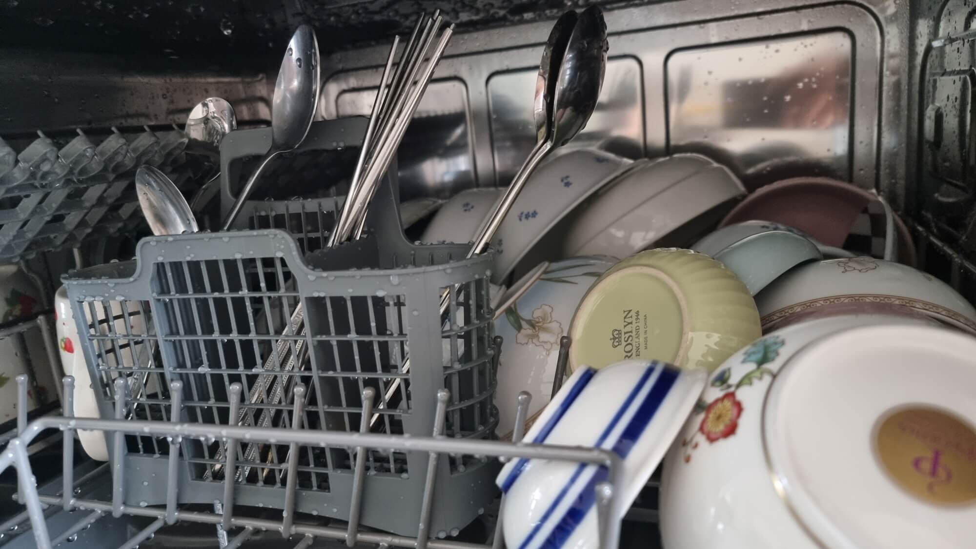 식기세척기 사용 후 모습