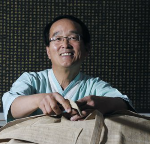 유재철 장례지도사: 장례지도사가 본 영화 '파묘', 저서 '대통령의 염장이'