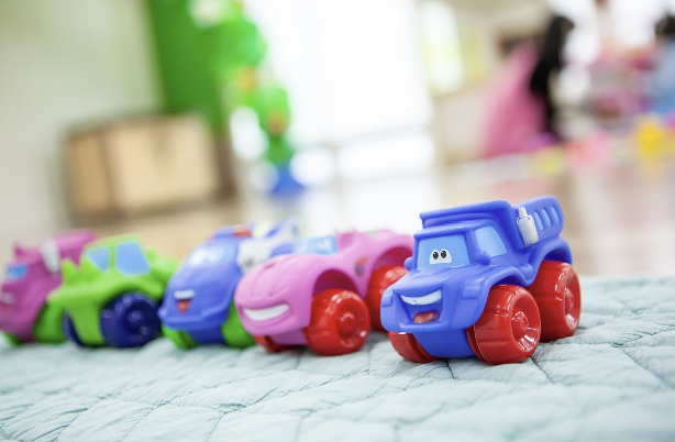 월령별 영유아 장난감 추천｜0~24개월 발달에 맞는 선택법