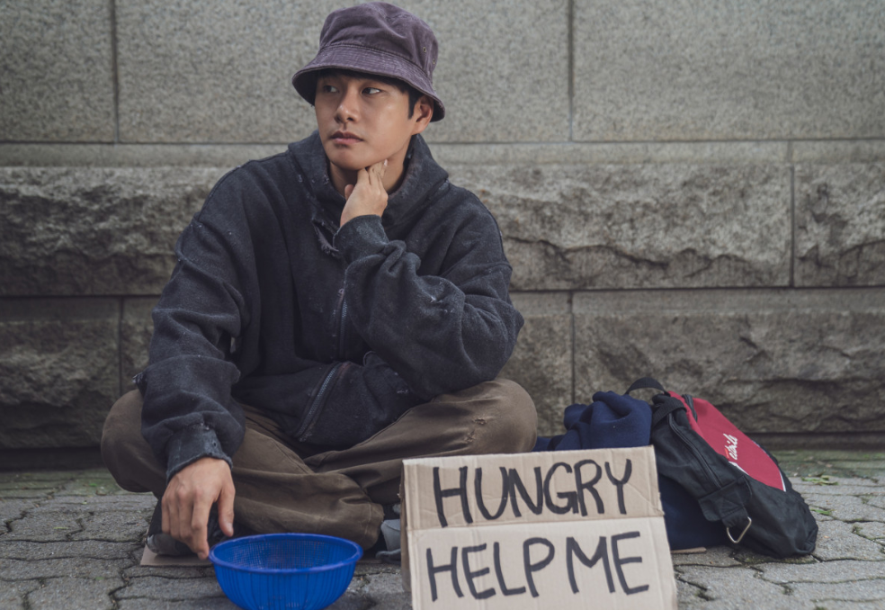 영화 히트맨 잠복근무중인 마지막 방패연 철이