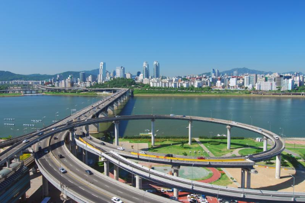 교차로와 신호등&amp;#44; 안전하게 통과하는 법