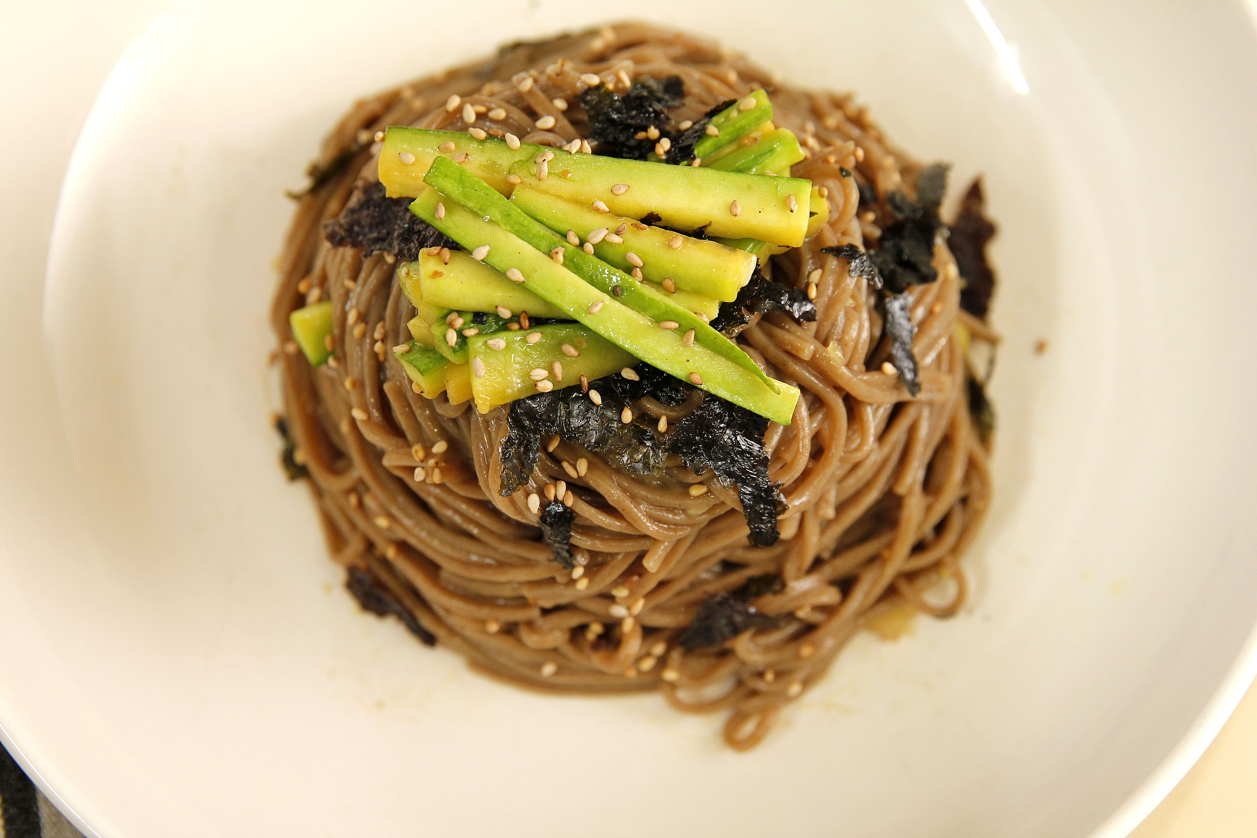 메밀 간장비빔국수