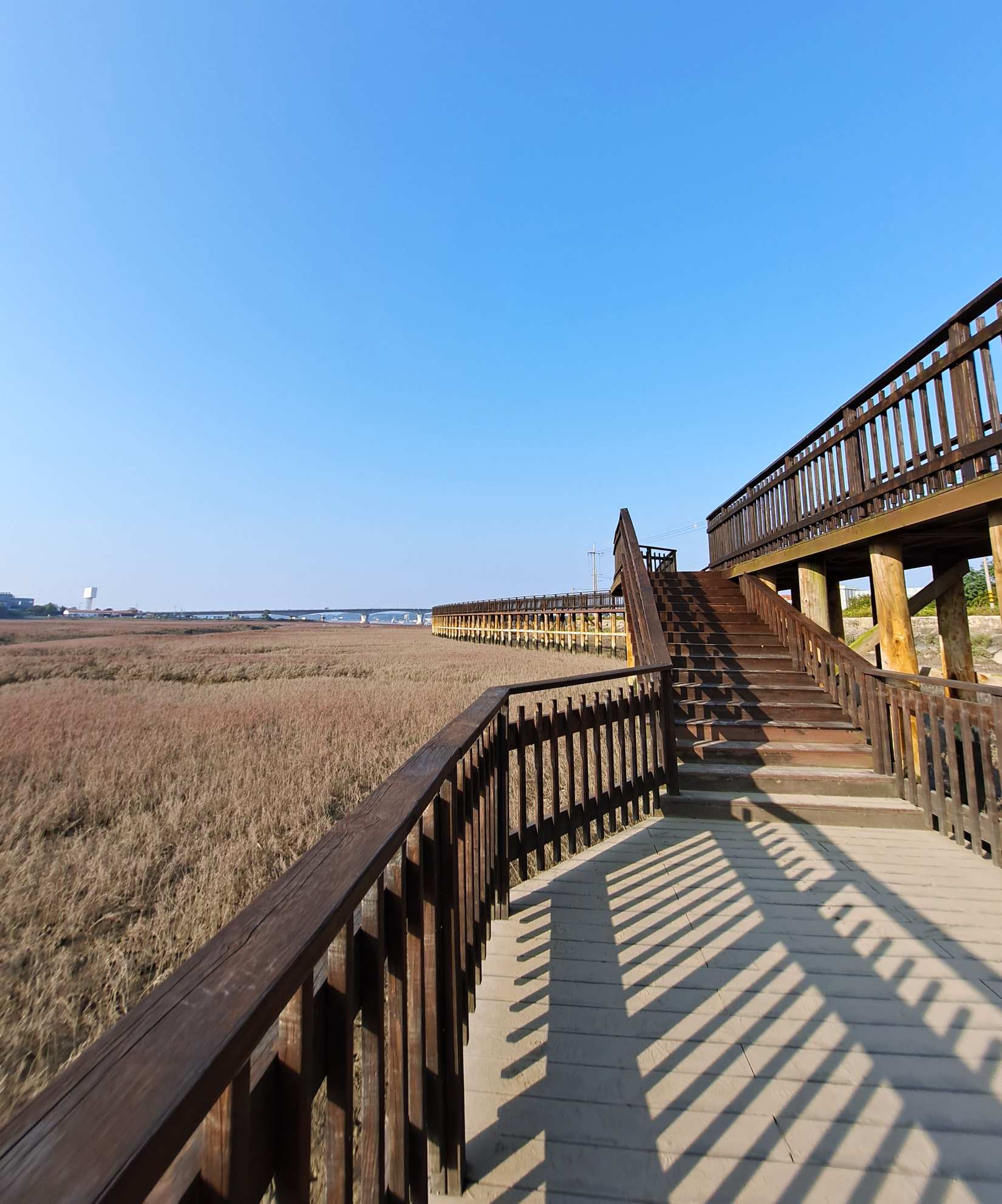 황산도 갯벌데크 계단아래