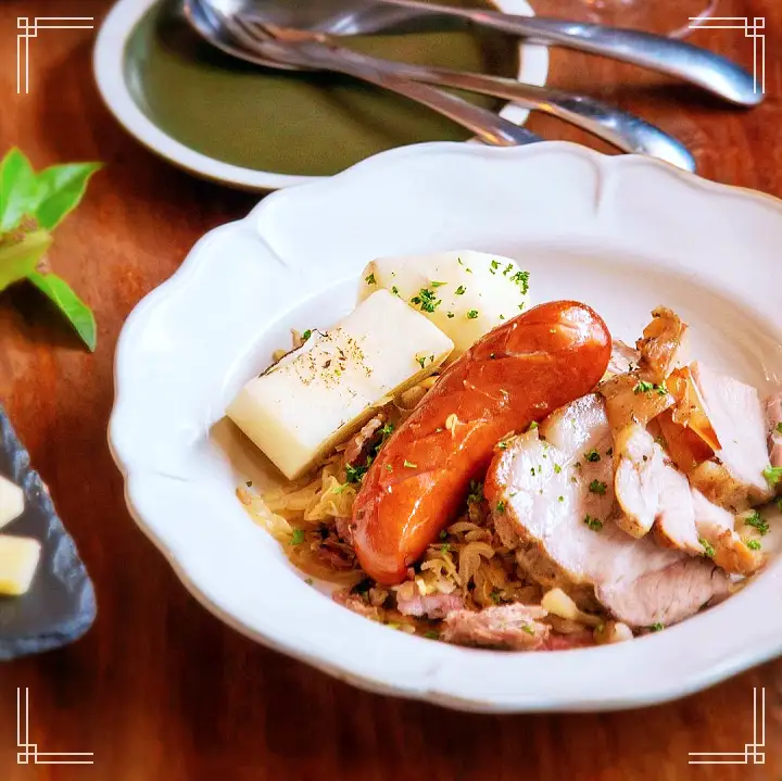 한우 타르타르 에스카르고 양파수프 부야베스 수프 프랑스인 셰프의 프렌치 레스토랑 종로 익선동 맛집