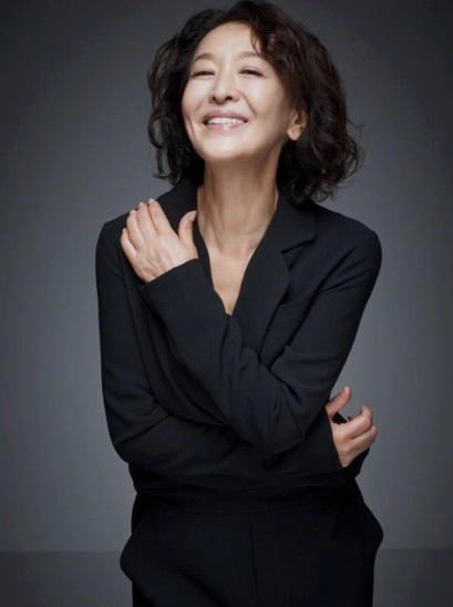 윤석화 프로필 나이 남편 학력 논란 정리