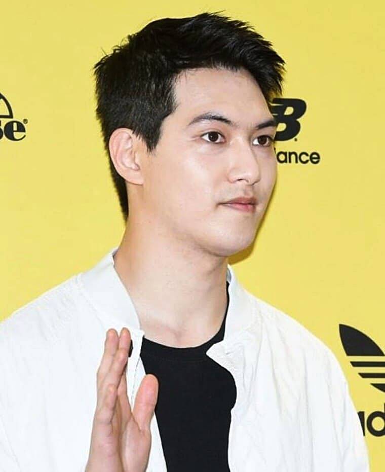 씨엔블루-출신-이종현