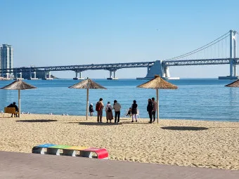 광안리 해수욕장 야경 명소와 데이트 코스 추천_11
