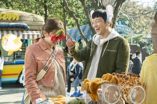 영화-연애-빠진-로맨스-스틸컷