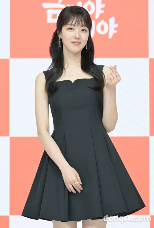 옥미래역을 맡은 윤다영